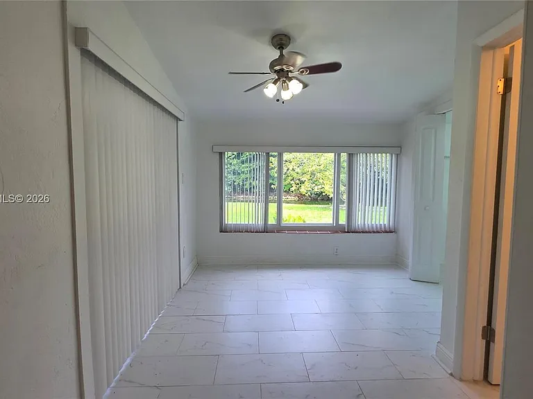 3325 S Lake Dr — Photo 17