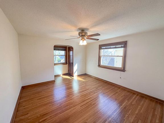 4th image of 905 Vernon Rd