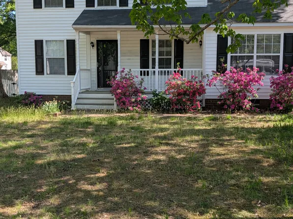 143 Sunny Dr, Ashland, VA 23005