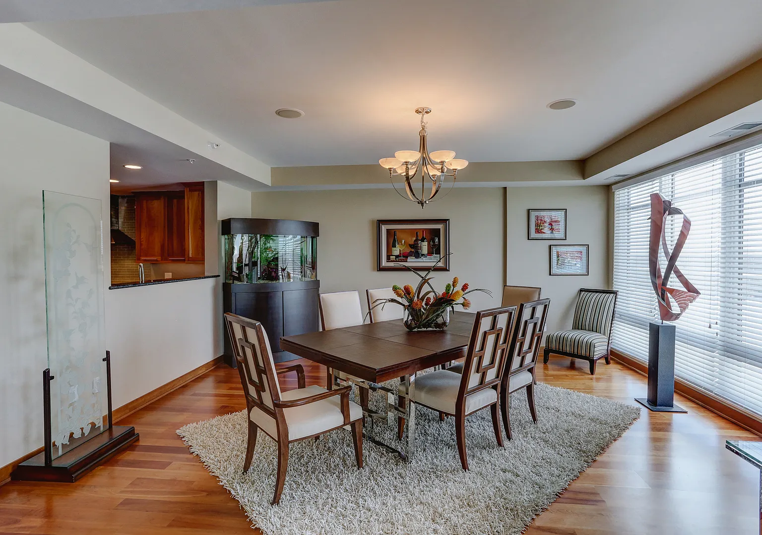 1070 Grandview Court — Photo 4