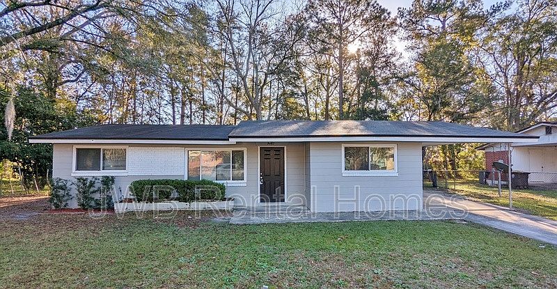 1st image of 7437 Dostie Dr E