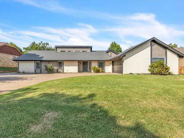 1913 Walking Sky Rd, Edmond, OK 73013