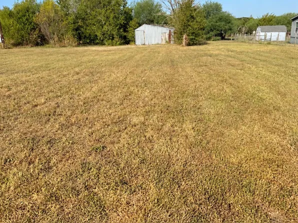 226 Saint Jude Ln, Bellville, TX 77418