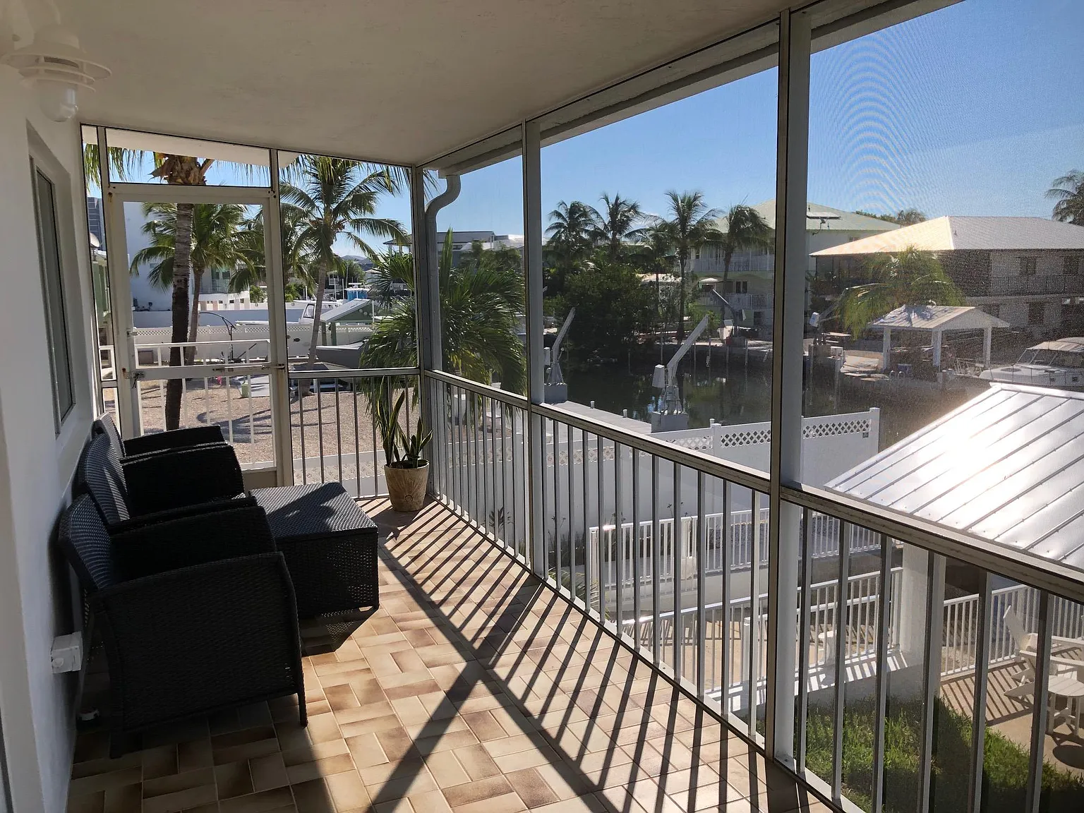 3 bed, 2025 sqft, $7,000 — Photo 3
