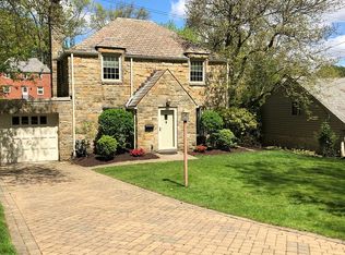 834 Country Club Dr, Pittsburgh, PA 15228