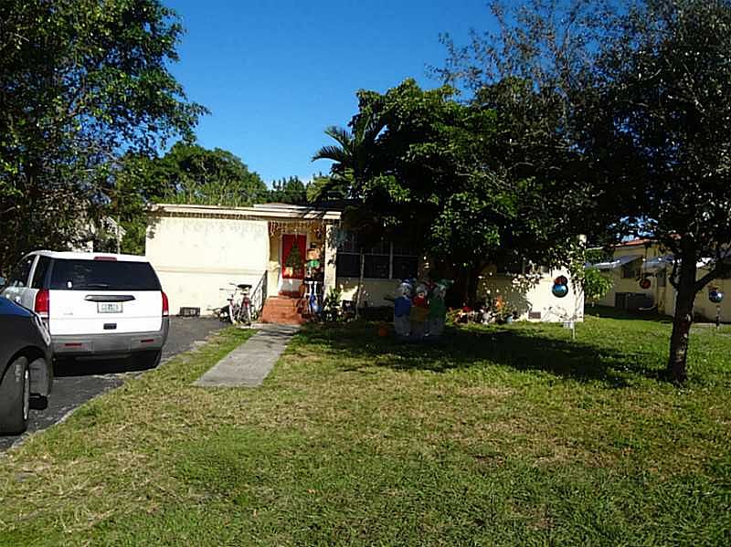 1st image of 1957 NE 176th St