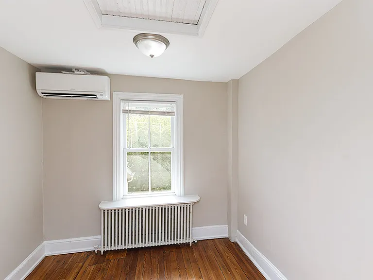 1525 Elliot Pl NW — Photo 28