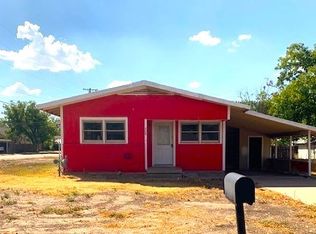 208 Hamilton Ave, Ballinger, TX 76821