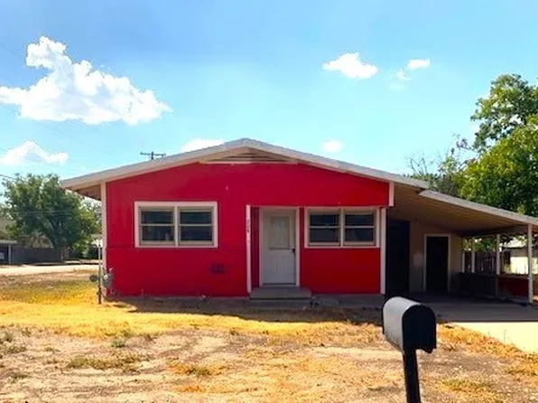 208 Hamilton Ave, Ballinger, TX 76821