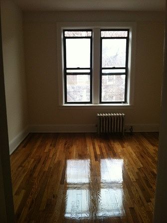 1st image of 2258 33rd St