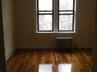 2258 33rd St, Astoria, NY 11105