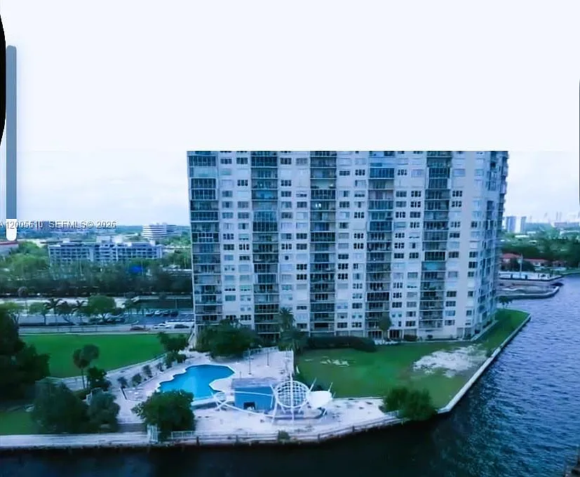11111 Biscayne Blvd #1815