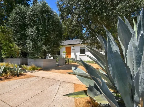 16943 Hartland St, Van Nuys, CA 91406