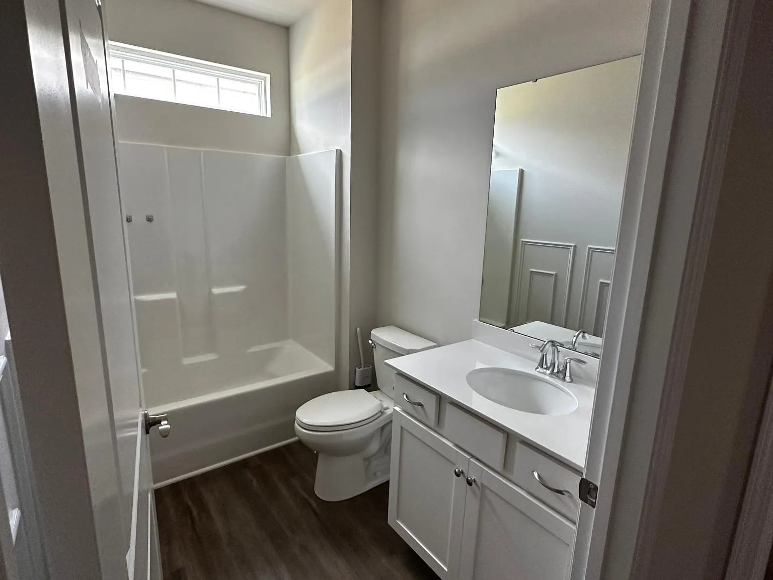 3 bed, 1633 sqft, $2,500 — Photo 2