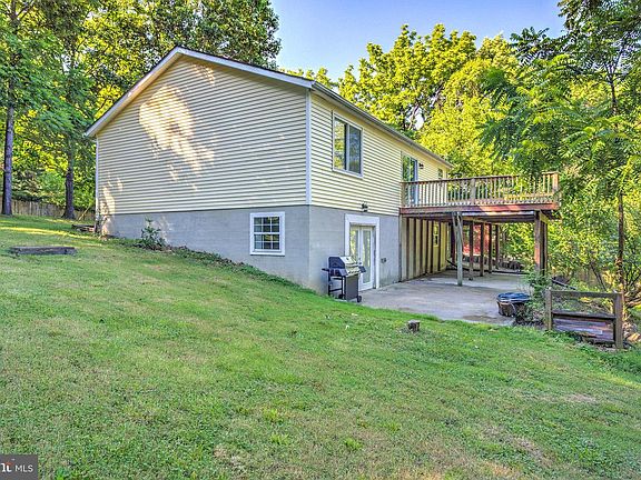 4th image of 503 Gray Fox Rd
