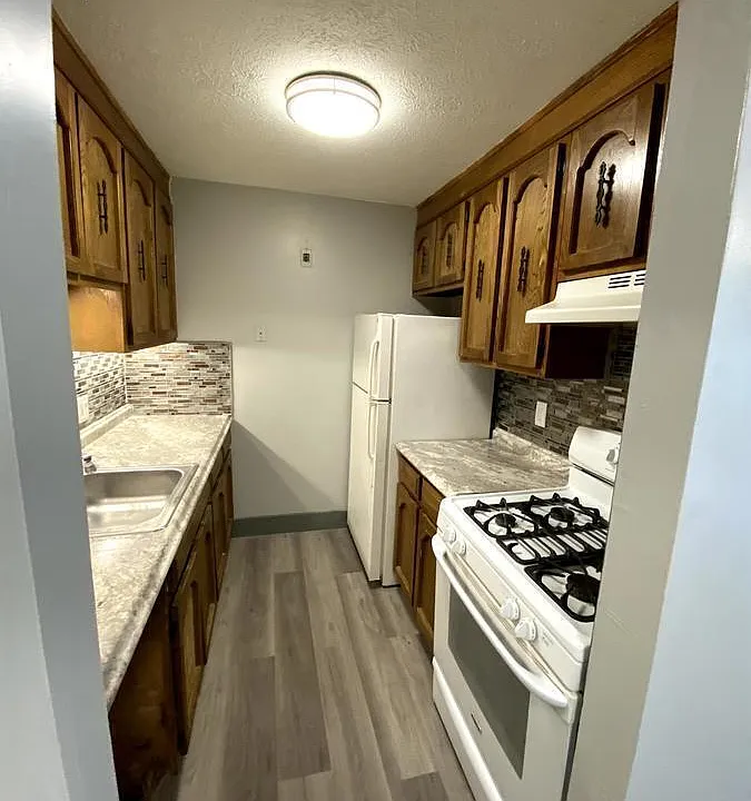 233 Ellington Rd #210