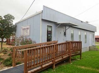 305 Kellett Ave, Schulenburg, TX 78956