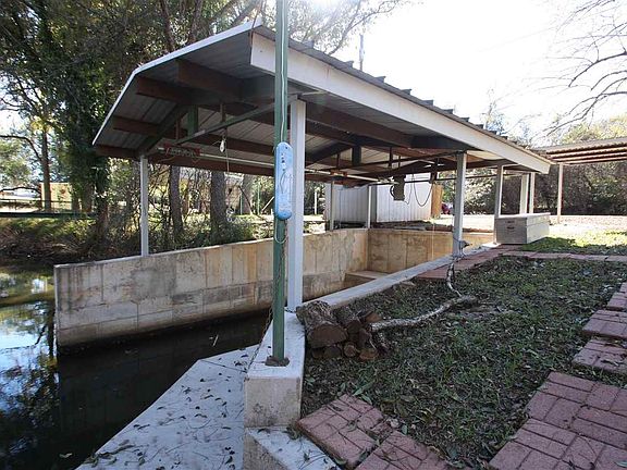 4th image of 714 McCartney Dr
