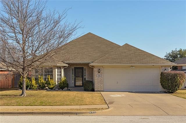 1st image of 332 Bicole Dr