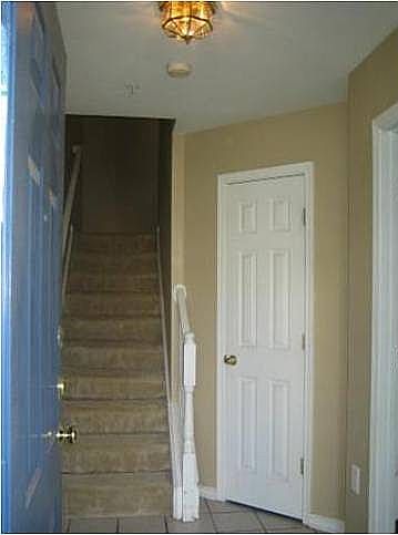 Foyer / Entry