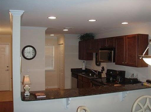 2nd image of 2421 Beachview Dr APT A22