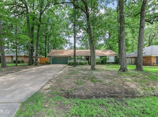 110 Elmview Ln, Haughton, LA 71037