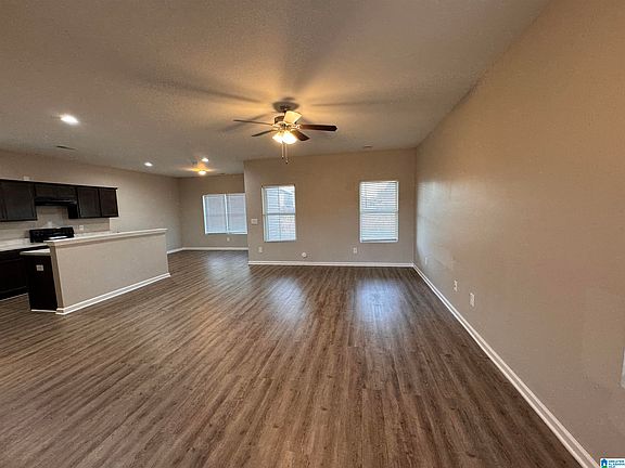 4th image of 92 Cottage Ln