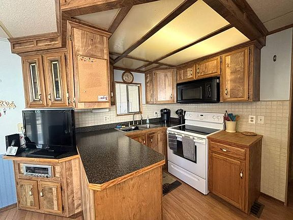 2nd image of 702 S Meridian Rd #76