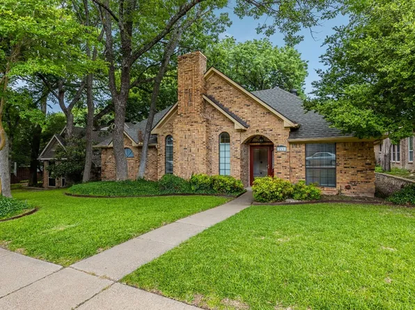 713 Singing Hills Dr, Garland, TX 75044