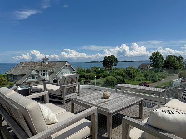 4 Sandpiper Rd