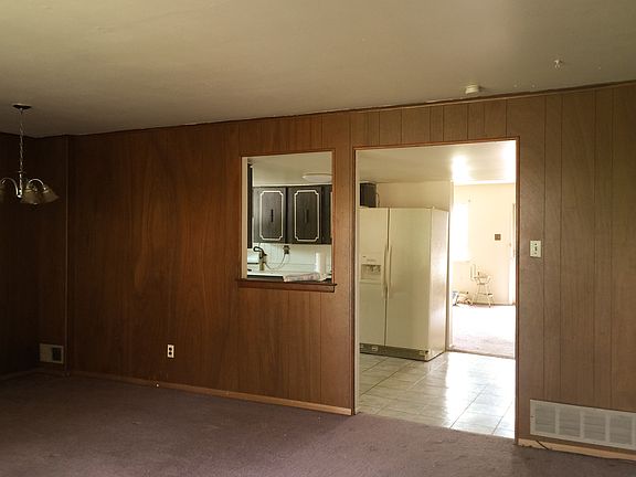 Family cum dining room, next to kitchen
