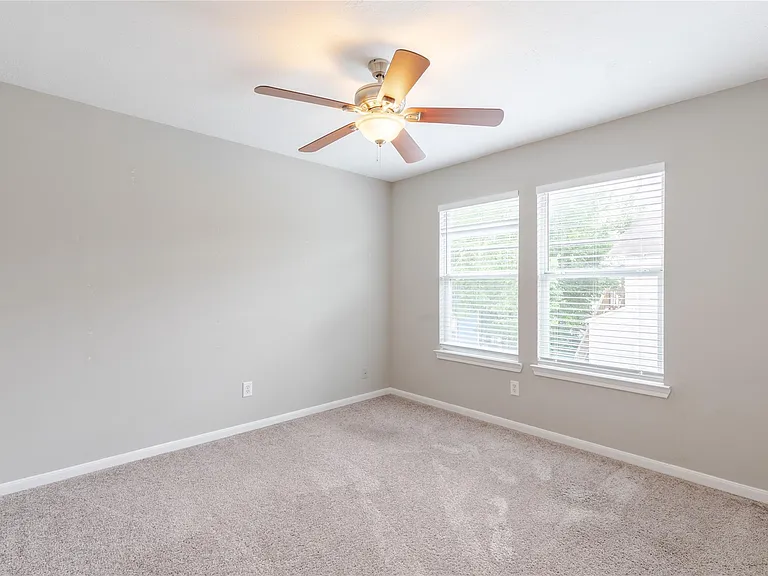 1118 Wilson St — Photo 28