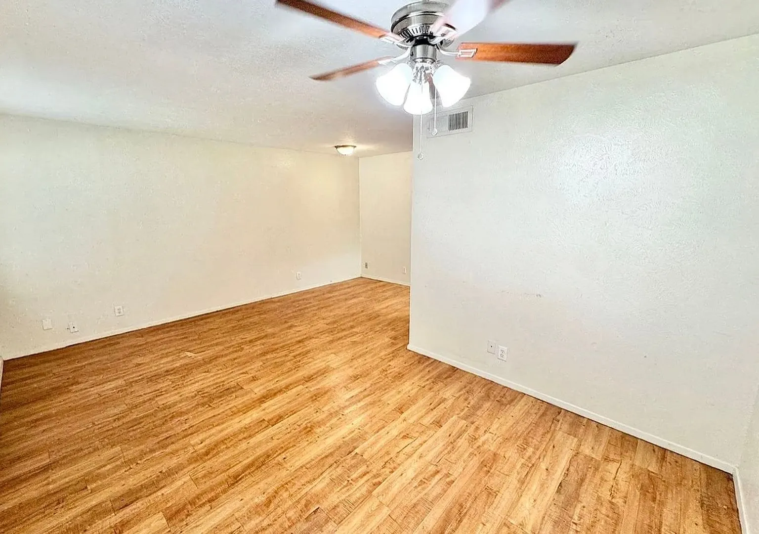Austin Villas Apartments — Photo 4