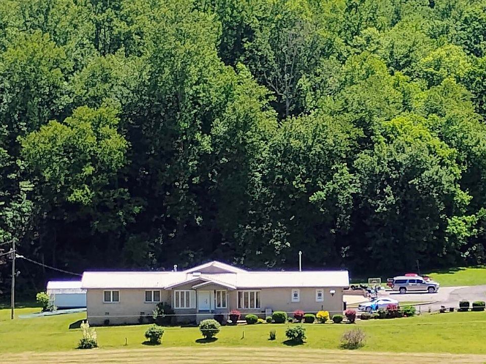 1st image of 455 Mosley Branch Rd