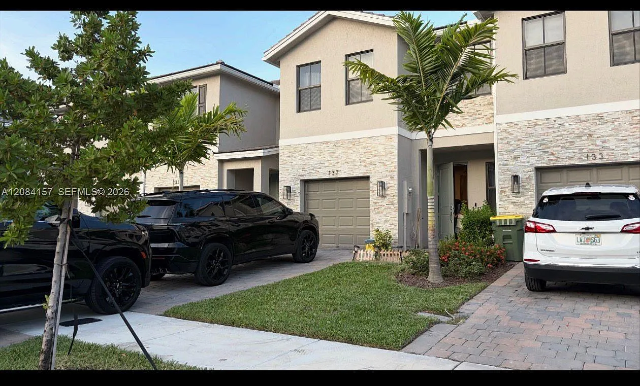 Miami Land And Developmen — Photo 1