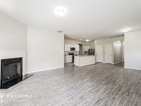 5th image of 297 Claudia Dr