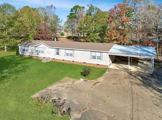 1021 Jim Reeves Rd, Summit, MS 39666