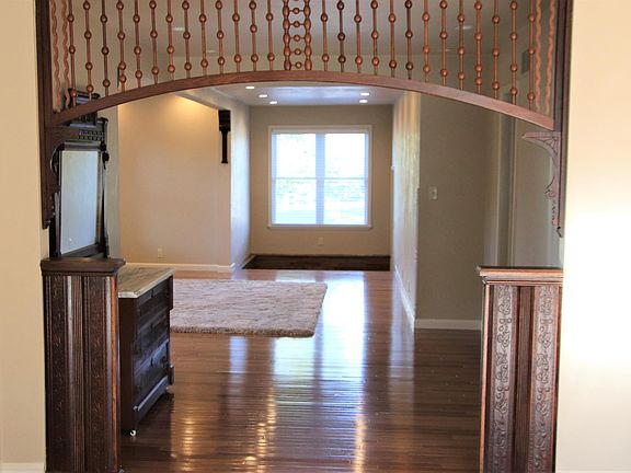 A VIEW OF LIVING AREA OF HOUSE