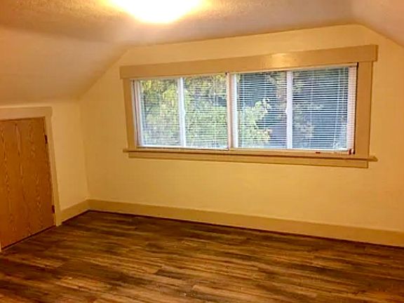 5th image of 517 Young St NW