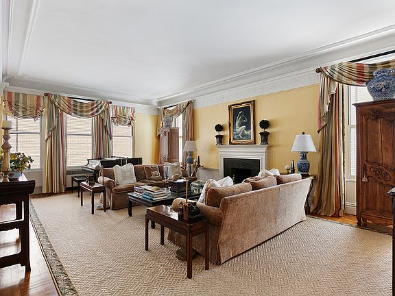 2nd image of 180 W 58th St #6A
