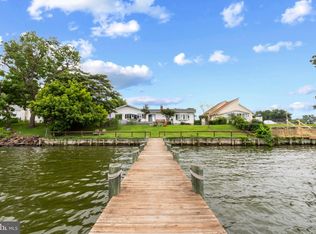 520 Riverside Dr, Baltimore, MD 21221