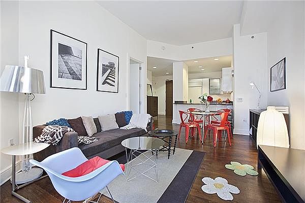 1st image of 250 E 49th St #3C