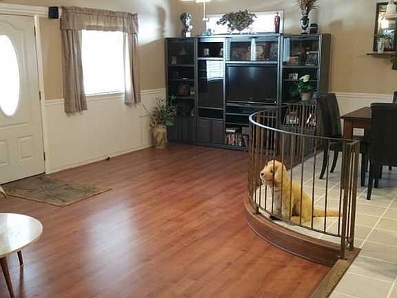 5th image of 807 68th Avenue Dr W