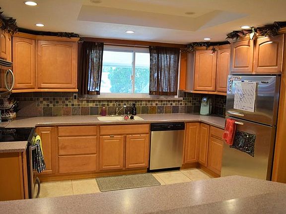 5th image of 123 W Woodland Dr