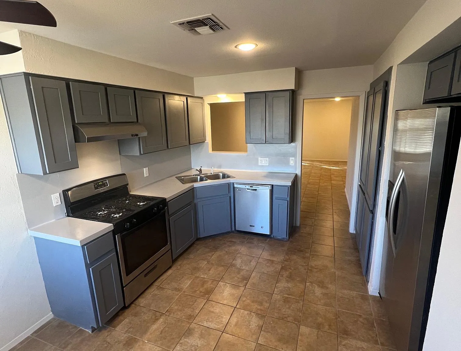 6803 Star Dr — Photo 2