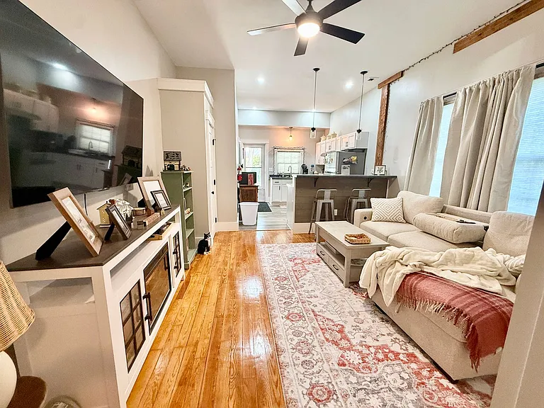 95 W Elm St #1 — Photo 13