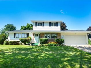 13 Daniel Dr, Rochester, NY 14624