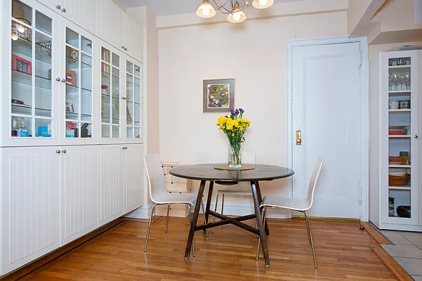 Rented by Douglas Elliman | media 18