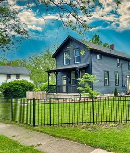 62 Locust St, Oberlin, OH, 44074
