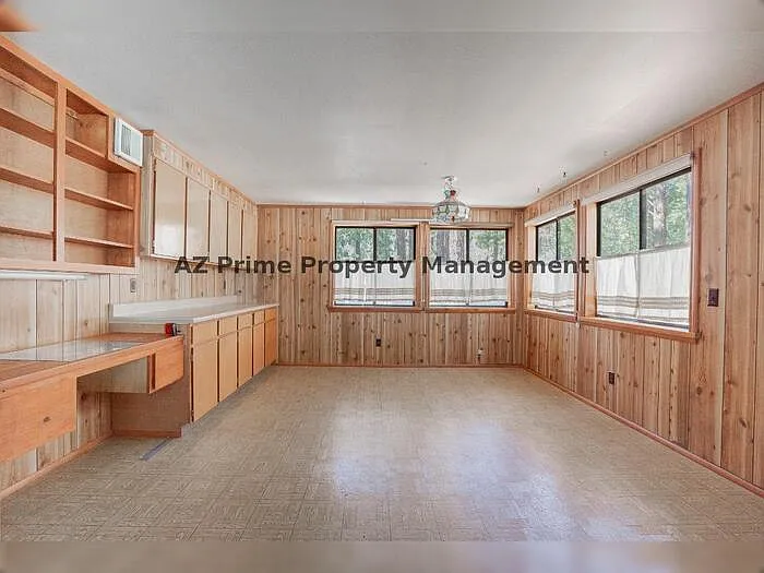 5383 Glenwood Ln — Photo 14